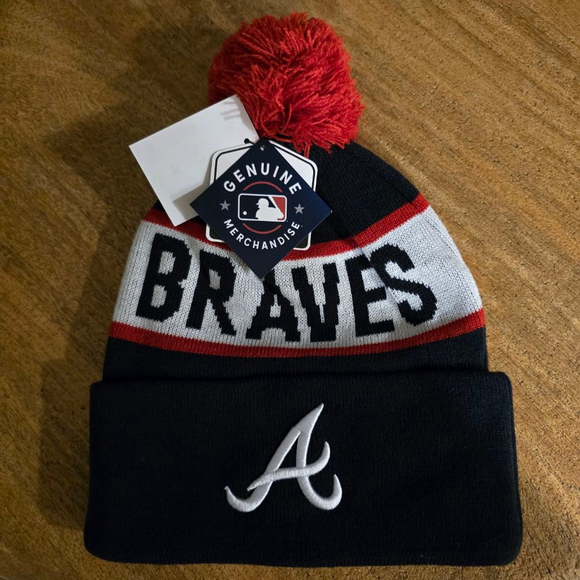 Unisex MLB Atlanta Braves Beanie Hat One Size Navy Red White Pom Pom - Picture 1 of 2